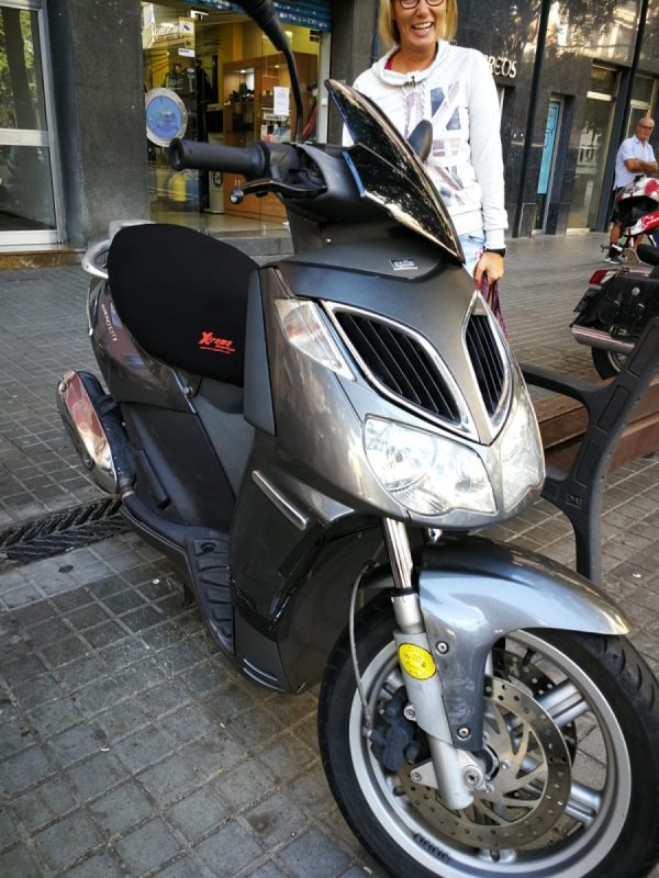 Funda de asiento Xtreme para Aprilia Sport City 125cc